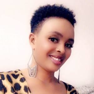Meet your Posher, Zainab